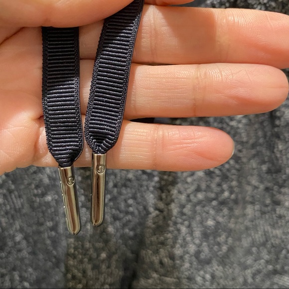 Lululemon On The Fly Pant in Feathered Jacquard Black White Black Size 4 - Picture 7 of 11